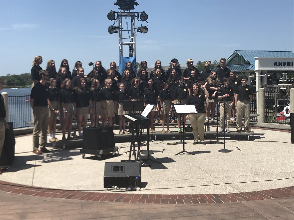 7th/8th chorus amazing performance at Disney Springs. #mvpschool #mvmiddle #mvarts #mvdisney