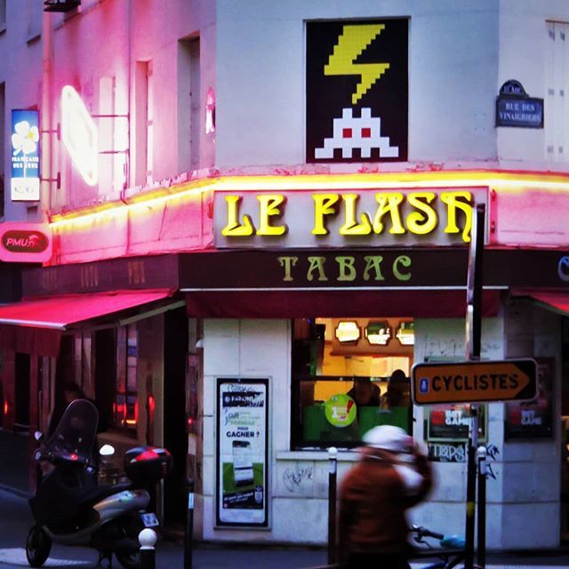 F_erre's tweet photo. Have a #flashweekend / #art by #invader.
.
#paris #streetart #graffiti #urbanart #streetartparis #parisstreetart #streetartfrance #graffitiart #urbanart_daily #graffitiart_daily #streetarteverywhere #streetart_daily #wallart #mural #ilovestreetart #igers… https://t.co/CuVgvgh2ib https://t.co/IsfUIyvpSK