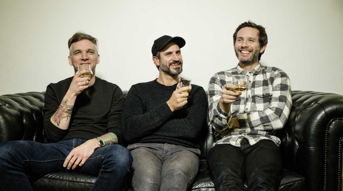 _LastRespects's tweet image. Last Respects leading actors Charlie Allen @CharlieAllenAct Simon Haycock @simonhaycock and director Philip Sansom, all enjoying a dram or three...#lastrespectsshortfilm #shortfilm #film #whiksy #bloodrunsthickerthanwhisky #phixfilm @phixlondon