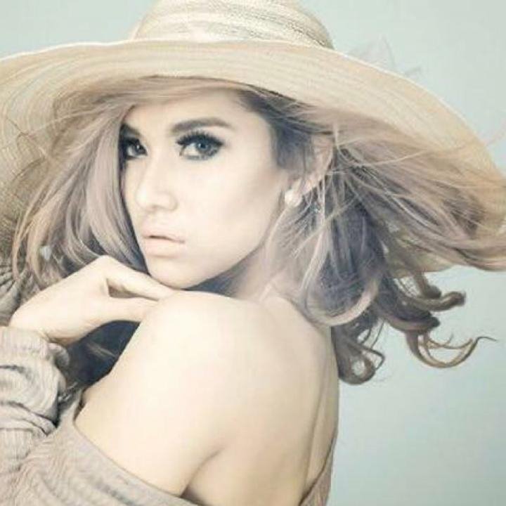 OMG! You have to see this. #BIGOLIVE.  
bigo.tv/sid/2108735017…