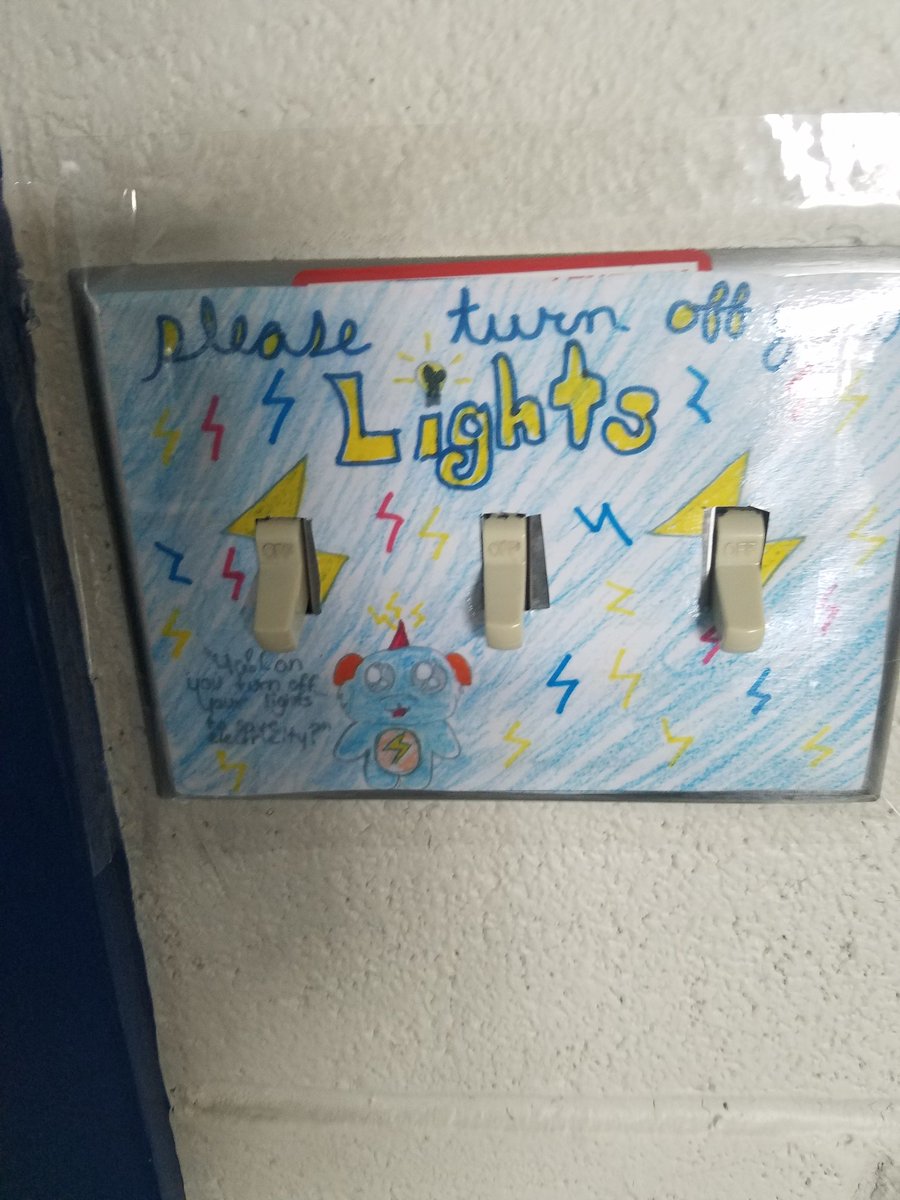 KarolaScarce's tweet image. Daylight learning! Saving energy! @PWCSEnergyTeam #TimberwolvesROCK #Springtwitterchallenge @AndrewBuchheit