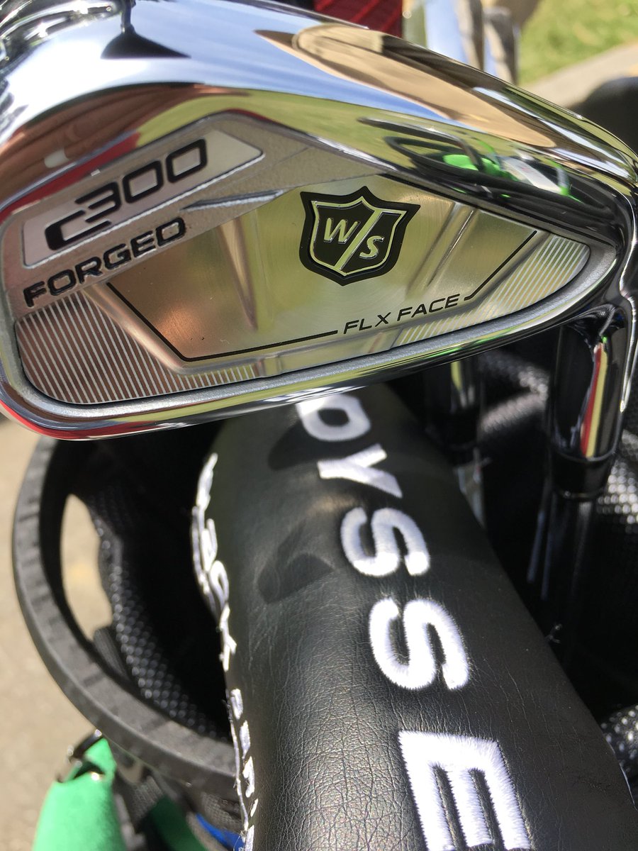 RandyPeitsch's tweet photo. Trying out @WilsonGolf #flxface technology today #familygolfday https://t.co/nN7UhSp4cK