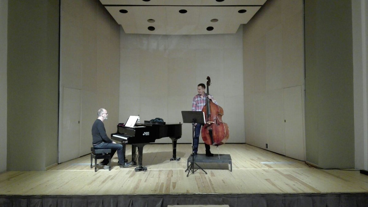 Ja tenim en Christoph Rahn (contrabaix) i en Santi Escura (piano) preparats! A les 21h en concert a l'Auditori Caputxins de #Figueres!