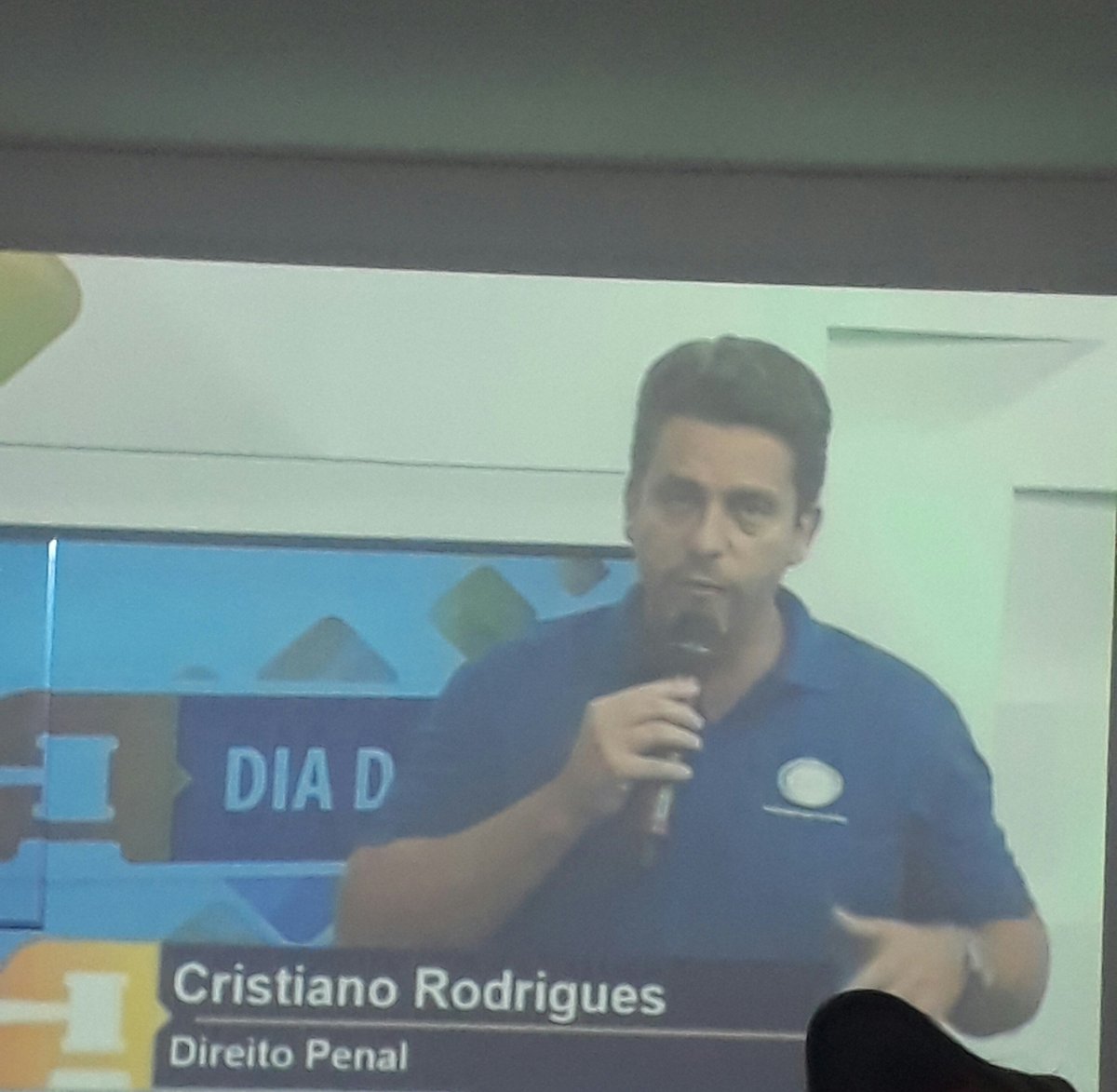 mariamaoliv's tweet photo. @Prof_CRodrigues falou: A
Eu: Falou tudo, arrasou, aula perfeita, Maravilhoso, sabe demais, lindo! #RedeLFG #DiaDLFG https://t.co/PPNVBydCYb
