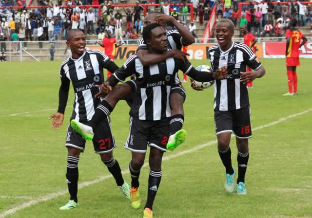 ZBCNewsonline's tweet photo. Bosso launch ‘Fill Up Barbourfields Stadium’ campaign: https://t.co/esKrZ8F1or https://t.co/oH4ItijNHo