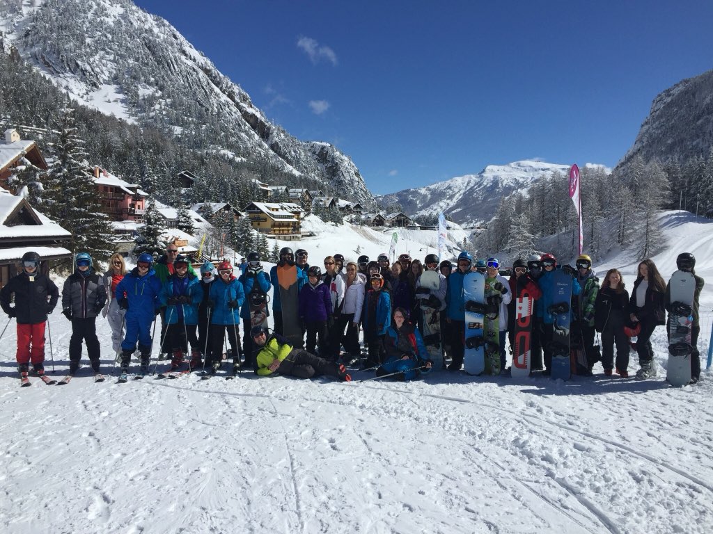 southmoor_ski's tweet photo. Massive respect from all the staff to both sets of pupils from Southmoor and Sandhill. You have done yourselves and your respective schools proud. We hope to see you again next year ๐๐๐ #SMSKI https://t.co/iiOQNS3hzz
