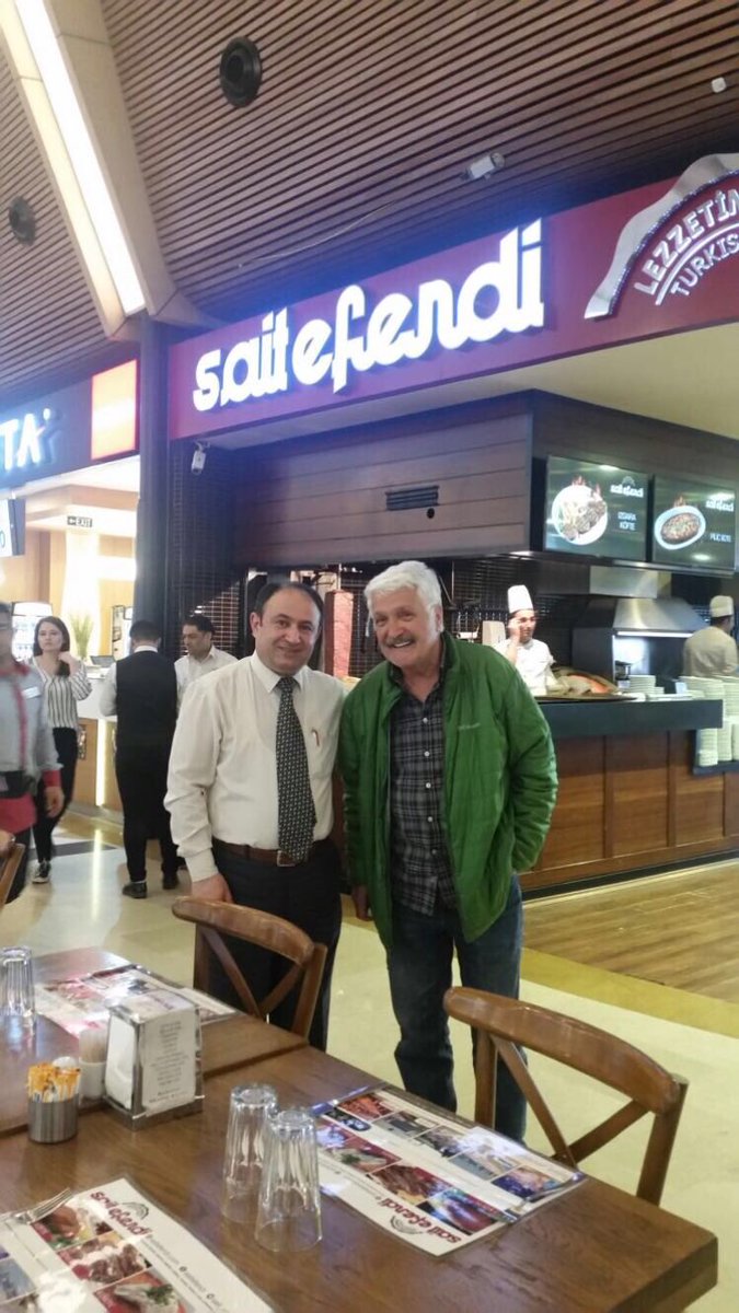 Sait_Efendi's tweet photo. Salih kalyon bizi ziyaret etti ve lezzetlerimizi çok beğendi...Teşekkürler 🙏 https://t.co/l9yXed6pEu