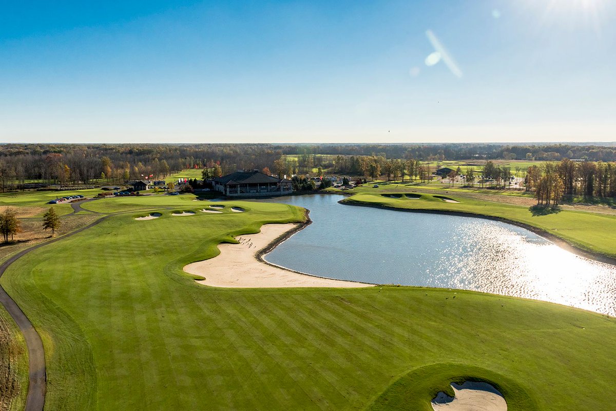 Niagara_Golf's tweet photo. Tee off at #NiagaraFalls best golf courses with a custom stay &amp; play vacation including accommodations at @CairnCroftHotel! Get a quote today: https://t.co/5DFti6wCk7 https://t.co/W8IN1fOC1q