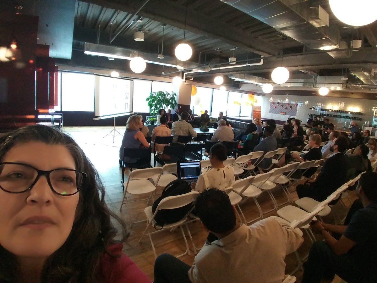 GreenCareersDal's tweet photo. Learning about Impact Investing #TechStartUpWeek https://t.co/7WvsFPvNQW