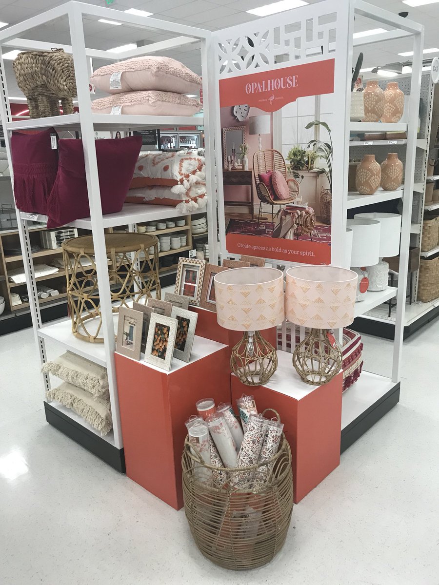 KweenT2463's tweet photo. Opal House T2463 
@tracyacurry1 @j_skillicorn @machellelenae https://t.co/ME5jz8OqeH