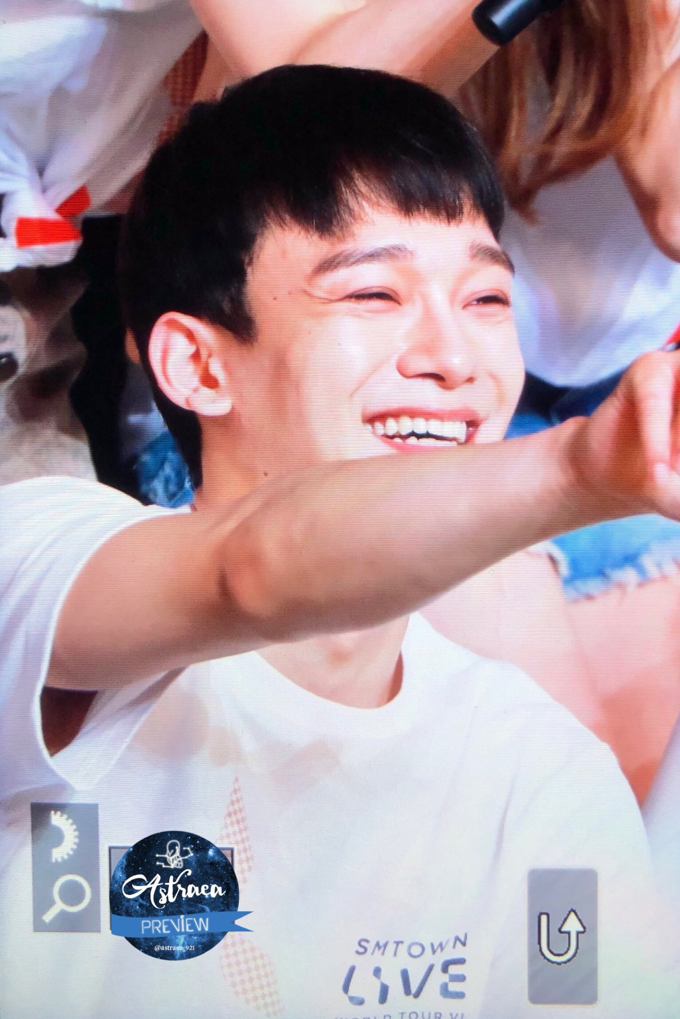 EXO FANBASE On Twitter PREVIEW 180407 CHEN SMTOWN Live In