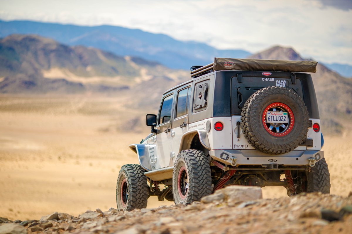YokohamaTC's tweet photo. Who’s ready for the weekend?
⠀⠀⠀⠀⠀⠀⠀⠀⠀
#GeolandarMT | #G003 | #Jeep | #Wrangler | #onyokohamas | #yokohamatire https://t.co/uzhM8uCdsD
