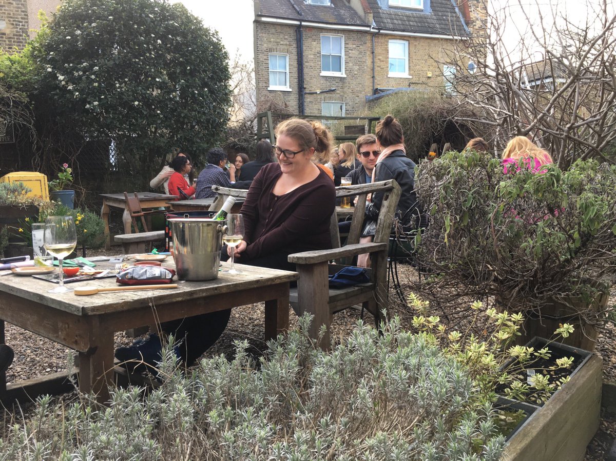 The_Gantry's tweet photo. Great to finally see the garden in full swing!!!! Has #spring finally arrived!!! #sunshine #SecretGarden #brockley #thegantry #lovese4 in the sun! https://t.co/hnA5N9No7I