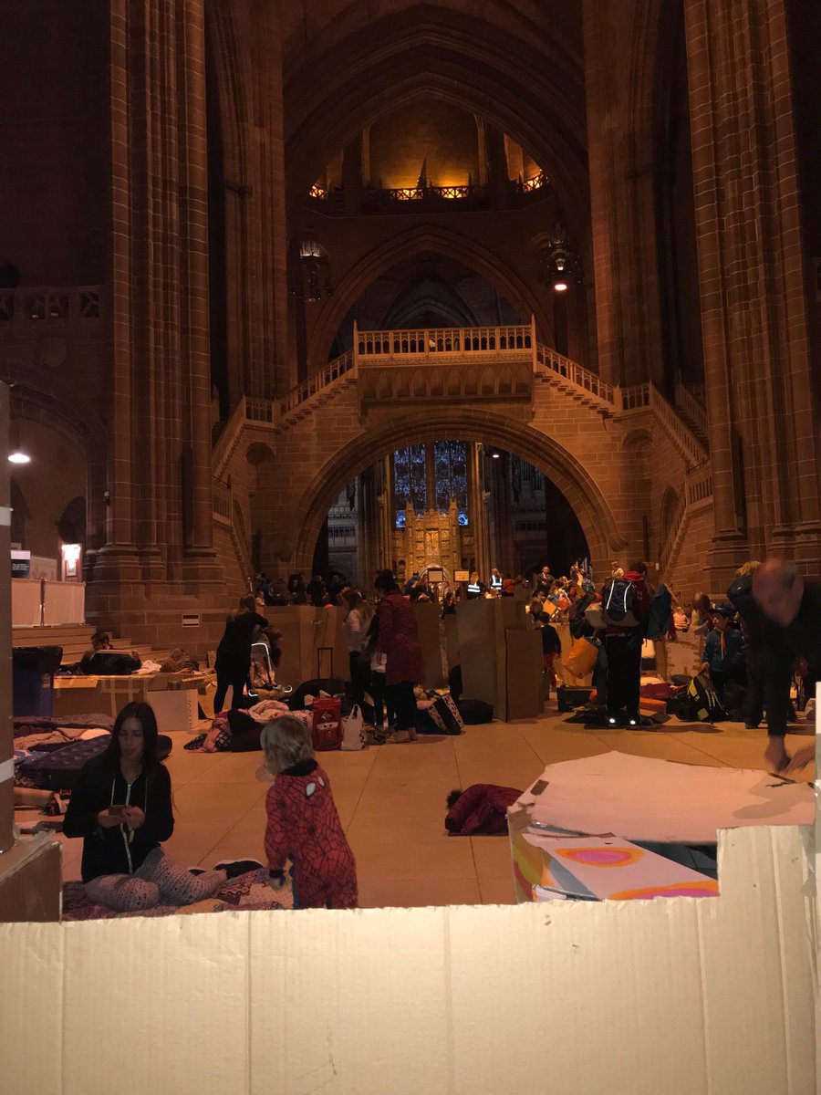 The scene at 8 o’clock #CathedralSleepout