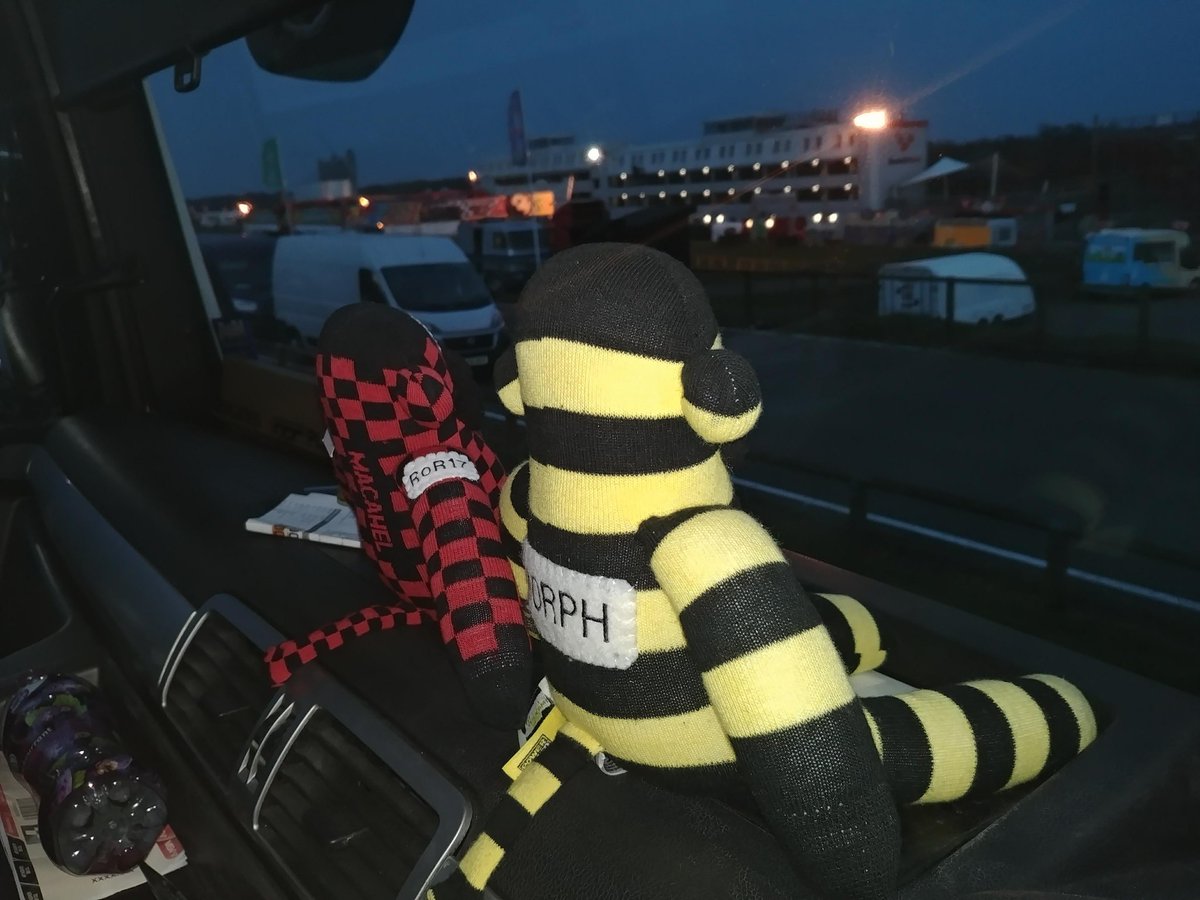 It's getting a tad dark out there! #BTCC <a href="/Brands_Hatch/">Brands Hatch</a>
