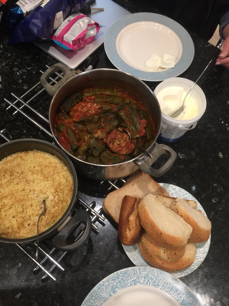 safbayram's tweet image. #simplebuttasty #cypriot cooking #dolma #dolmades 👌🏻 #familytime