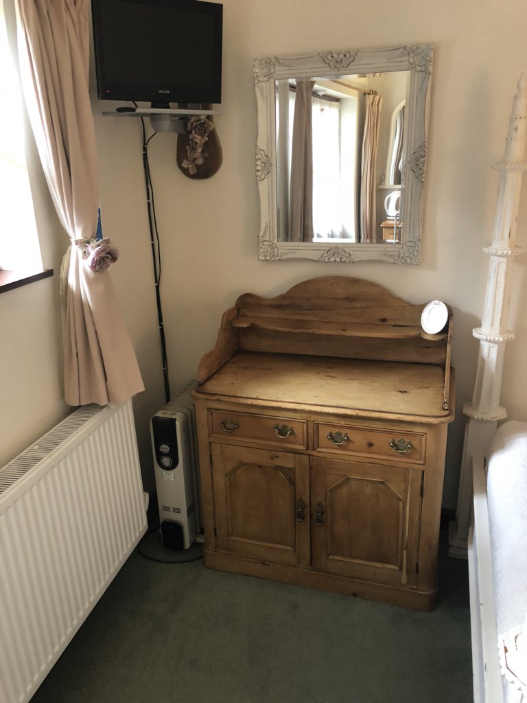 nessiemonster71's tweet photo. @shepherds95 absolutely love our room for the weekend https://t.co/4t257KqywW