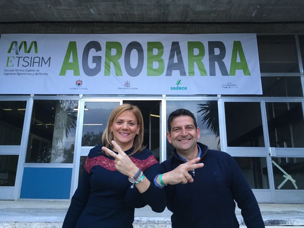 ETSIAMCordoba's tweet photo. 🗣¡Todo preparado para sábado! ¡Un reencuentro muy esperado por todos vosotros! #AGROBARRA!!! 🙌🏻🍺 ¡Nos vemos a partir de las 12:00! 
#ETSIAM50 #cordobaesp https://t.co/XpgAUdpGmf