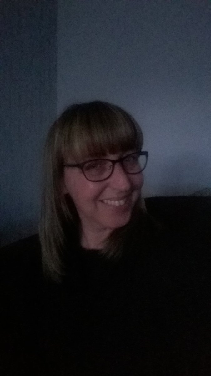 shirlsn19's tweet photo. Am now in the specky four eyes gang 🤓🤓😂 #VodkaFriday https://t.co/ndyEJj9ORX