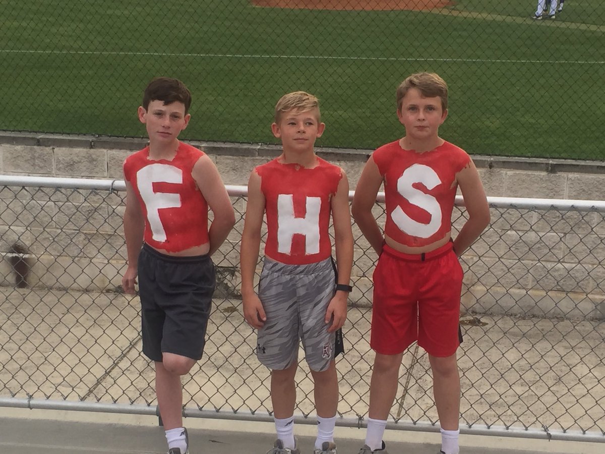 Fbgbaseball's tweet photo. We have a new generation of Fred Heads in the house this evening.  #BattlinBillieBaseball #FutureFredHeads #ForLoveOfTheGame https://t.co/x7Meet9NNy
