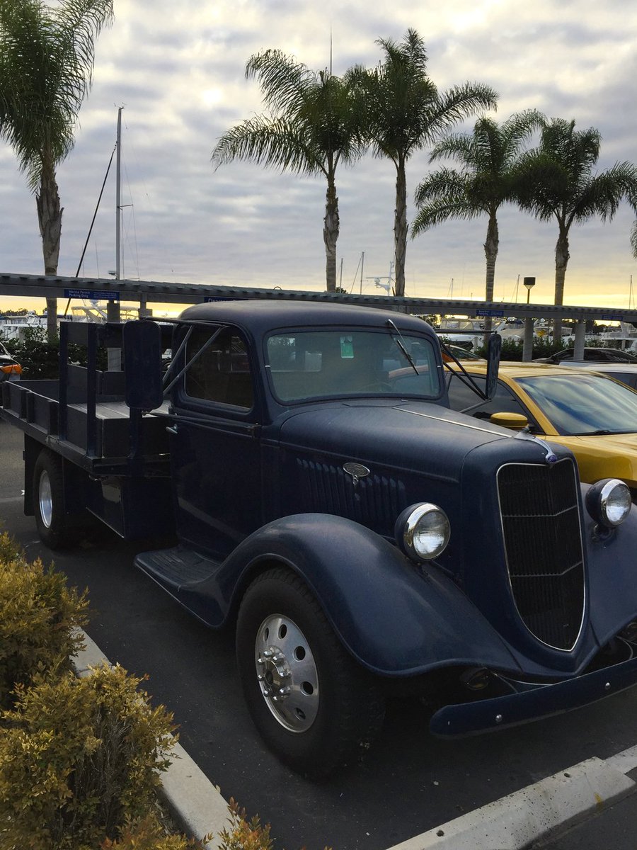 chimneysweepLA's tweet photo. We spotted this stunning 1936 Ford Pickup in Marina Del Ray today 😍 It's great to see classic American history still running alongside their modern counterparts. 
#LAvibes #ClassicCar #vintagecars #FlashbackFridays #LosAngeles https://t.co/JJYMYASjVn