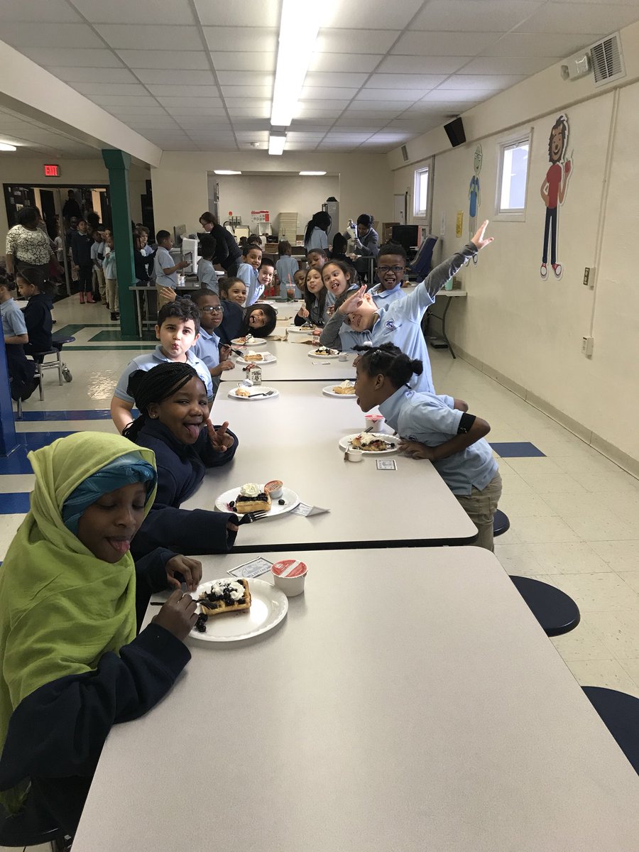 Congrats to our elementary Atoms who earned the merit breakfast this week! Yum!! <a href="/SyracuseAcademy/">Syracuse Academy of Science</a> #SASAtoms