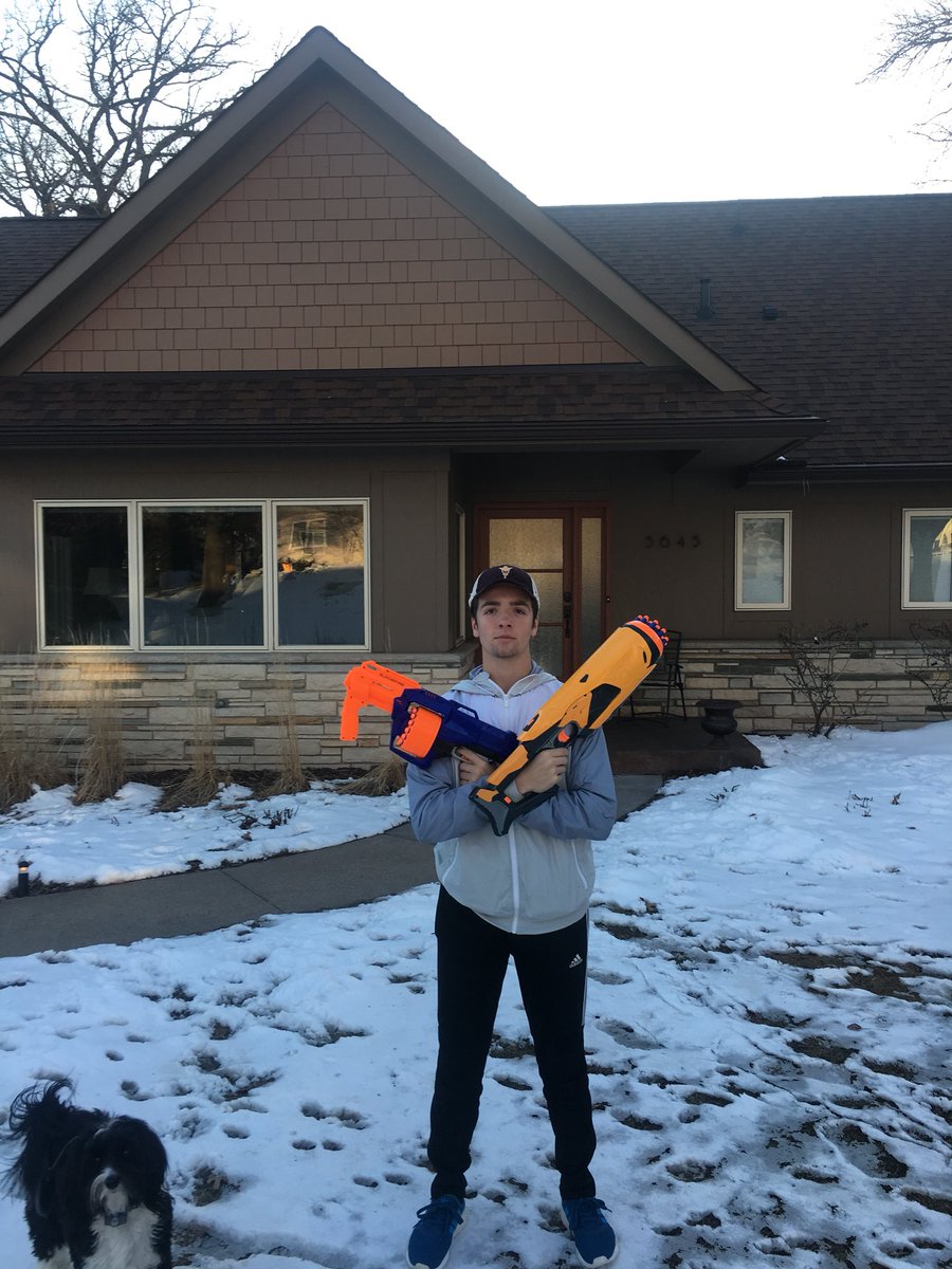 juulteam6's tweet photo. bout to take out the fucking commissioner😤😤💯💯 #notmycommisioner #strictlybusiness https://t.co/XQDIqn6jjU