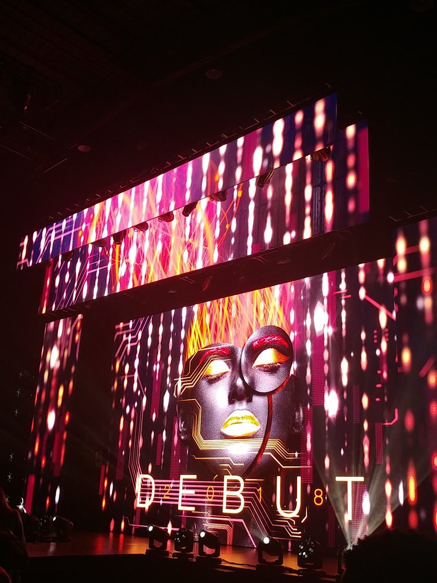 JalysaLigons's tweet image. Debut 2018 #FIDMLA