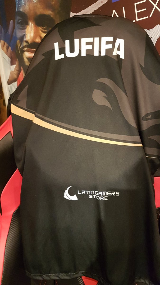 LuFifa97's tweet photo. Muchas gracias a @esportsachieve y @latingamers por este detallazo.
Gracias x valorar el tiempo y el trabajo por mas que ya no estemos juntos!
Siempre #GOACHIEVE 🐟 https://t.co/69zraUUvf5