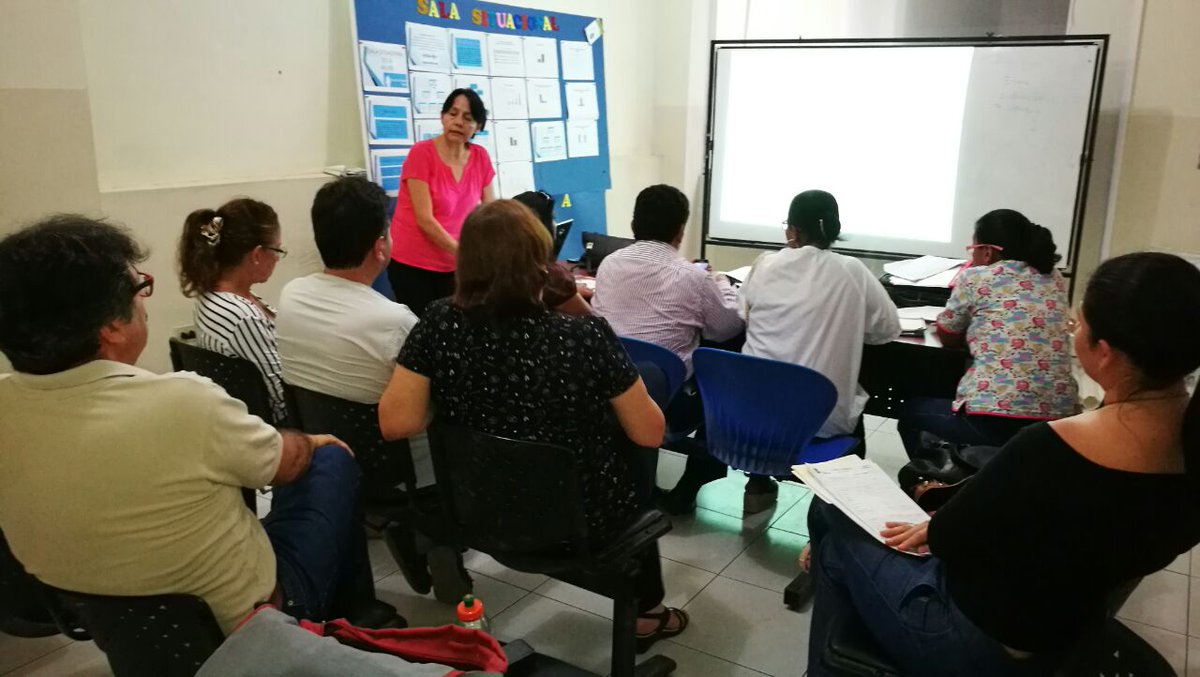SaludImbabura's tweet photo. #Quinindé| Equipo de vigilancia epidemiológica distrital socializó plan de acción de alerta temprana contra el sarampión, difteria y fiebre amarilla con médicos de la red publica integral de salud - RPIS y red privada complementaria RPC. #SaludParaEcuador https://t.co/Rdc52gzKXk