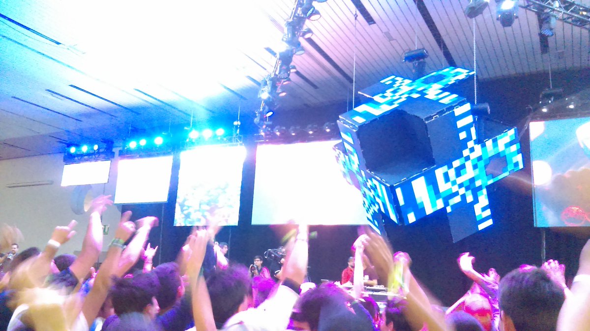 ergioRAM's tweet photo. Las ponencias estuvieron muy buenas, pero mi momento favorito fue el DJ. Nada como un buen desestrés después de un día lleno de actividades.

#TalentLand https://t.co/NVFZfuBZkN