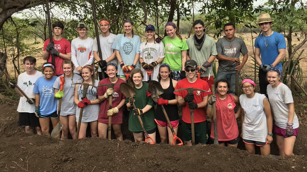 rvillac's tweet image. A memory with #Julio our #helper we will miss all the great people in Nicaragua. What a rewarding experience for all; students and chaperones as well. So proud of our @BTCatholic missionaries. Home bound in a couple of hours. May the #BlessedTrinity keep us safe in our way home