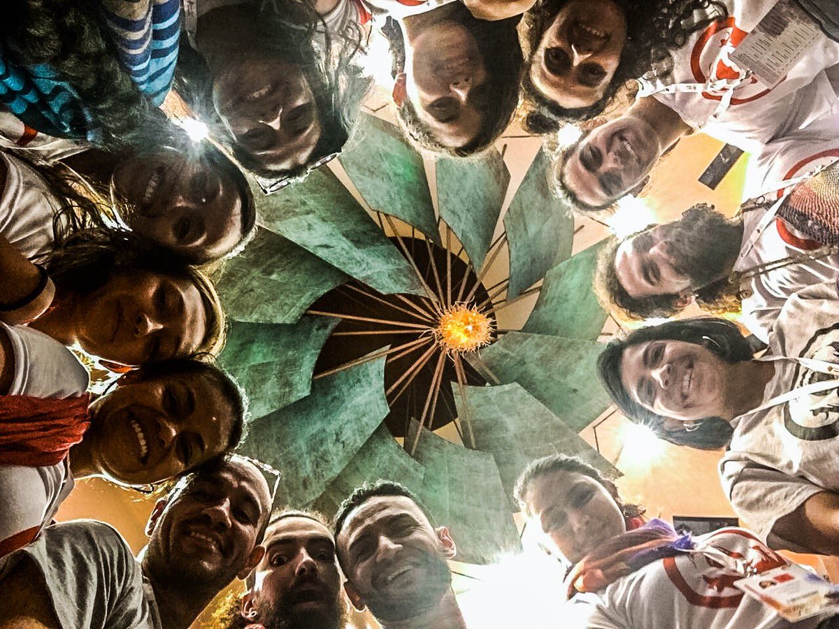 AAINJAA en el Grand Prix F1 🏎

Llegamos al Golfo Pérsico en representación de Colombia a demostrar que a través de la música y el arte transformaremos el planeta 🌍 🌎 🌏 entero.

¡Somos poderosos, somos AAINJEROS!

#AAINJAA 
#AAINJAAporelmundo 
#AAINJAAenBahréin 
#PoderAAINJERO