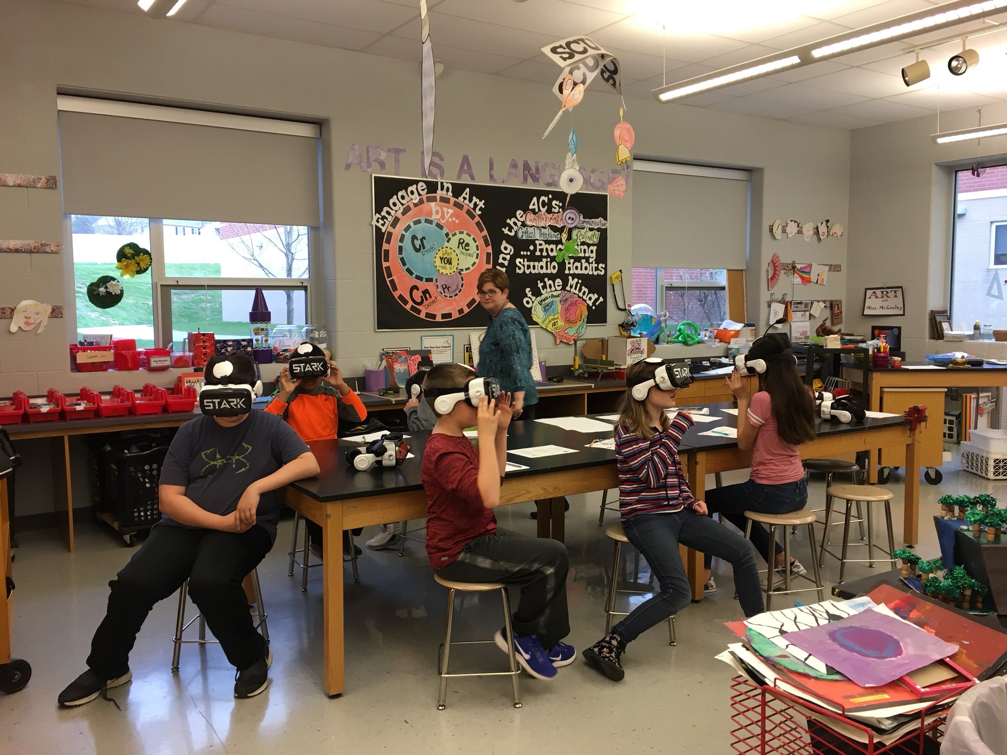 Manheim Central SD On Twitter Art Class At MCMS Its All About manheim-central-sd-on-twitter-art-class-at-mcms-its-all-about