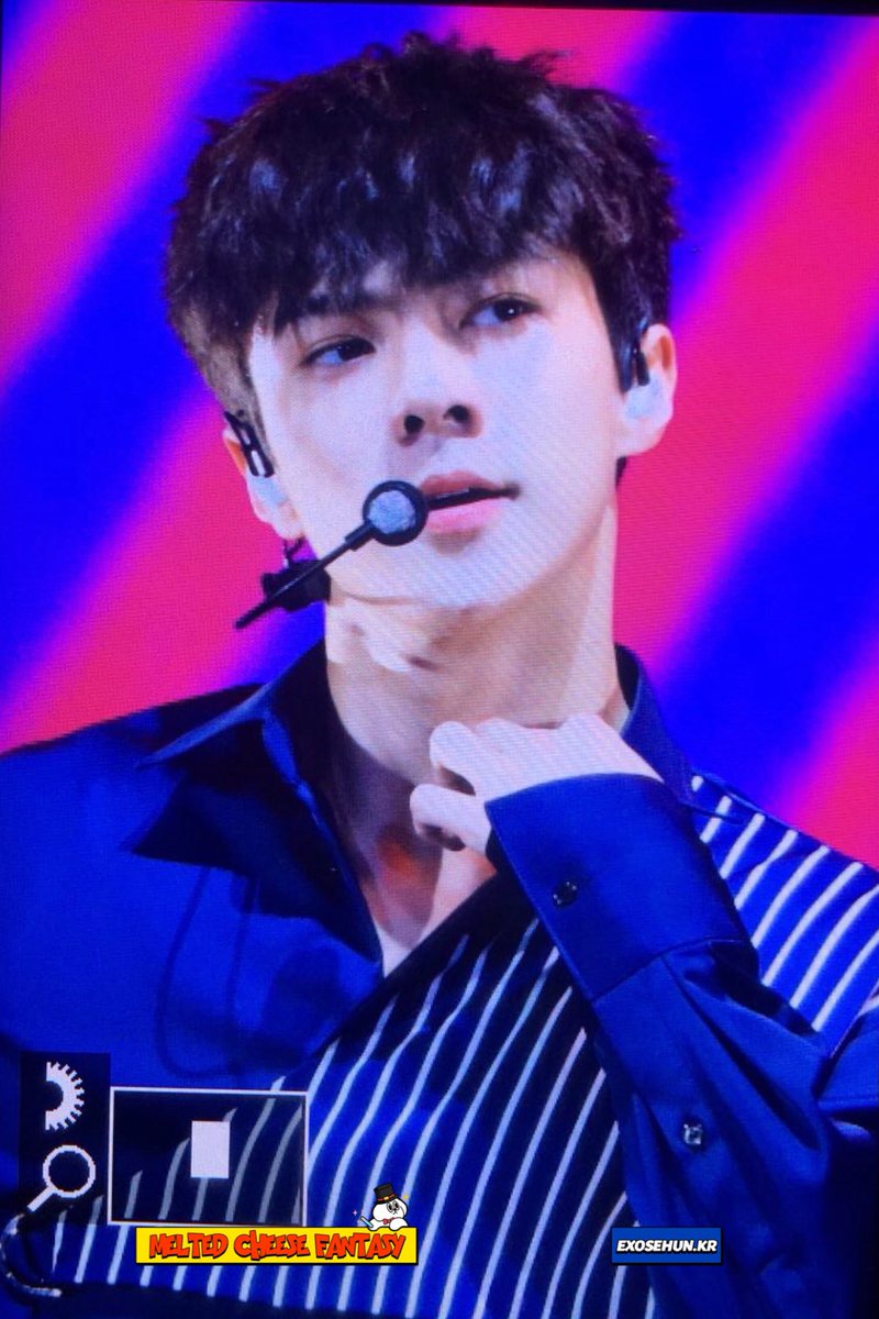 exosehunkr's tweet photo. 180406 SMT IN DUBAI 
❣️오 세 훈 y e s❣️

#PremiosMTVMiaw #MTVBRKPOPEXO @weareoneEXO https://t.co/AKFAGBxg6e