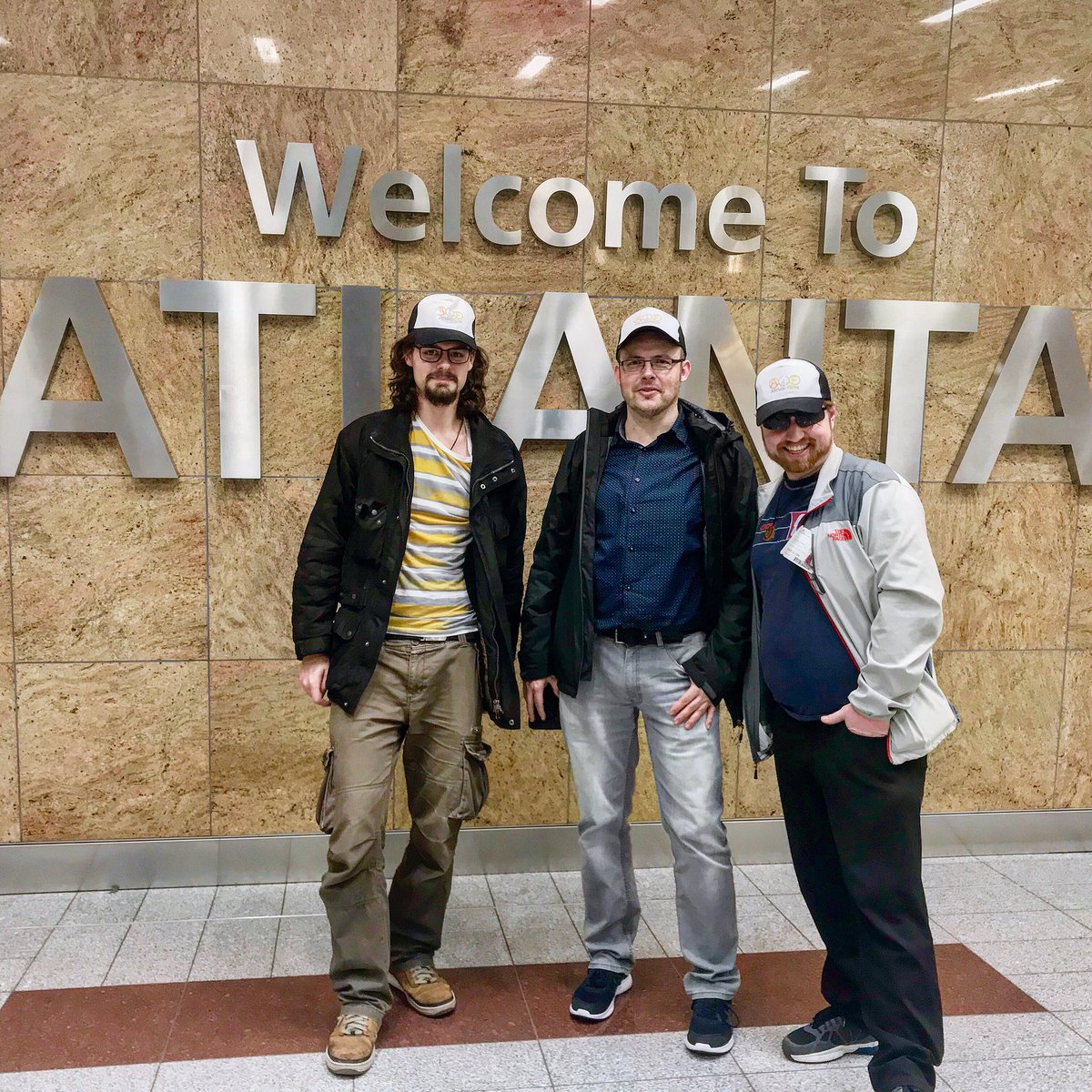 altruistfilms's tweet photo. Stopover on the annual pilgrimage to Las Vegas - #NABshow 2018. We are extremely excited to meet our fellow filmmakers and colleagues!
#nabshow2018 #bwinternational #travelblogger #atlanta #lasvegas #hartsfieldjackson #altruistfilms #kameramann #filmtvkamera #travelphotography https://t.co/PMSiMQwYZ4