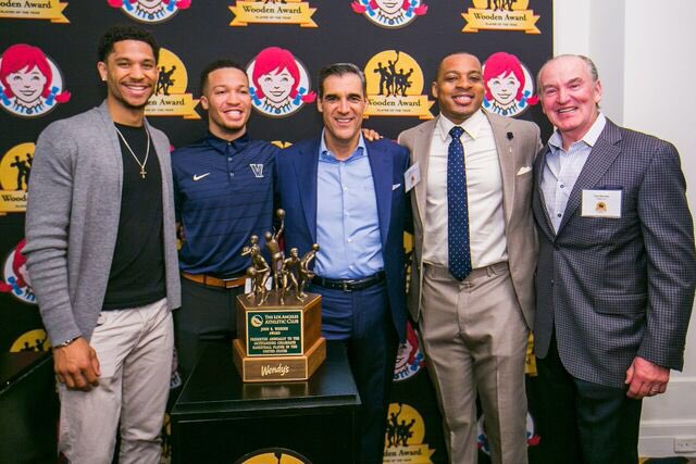 Jay Wright (@coachjaywright) on Twitter photo Great to be with our Villanova family for the <a href="/WoodenAward/">John R. Wooden Award</a> dinner last night ! Great to be with our Villanova family for the <a href="/WoodenAward/">John R. Wooden Award</a> dinner last night !