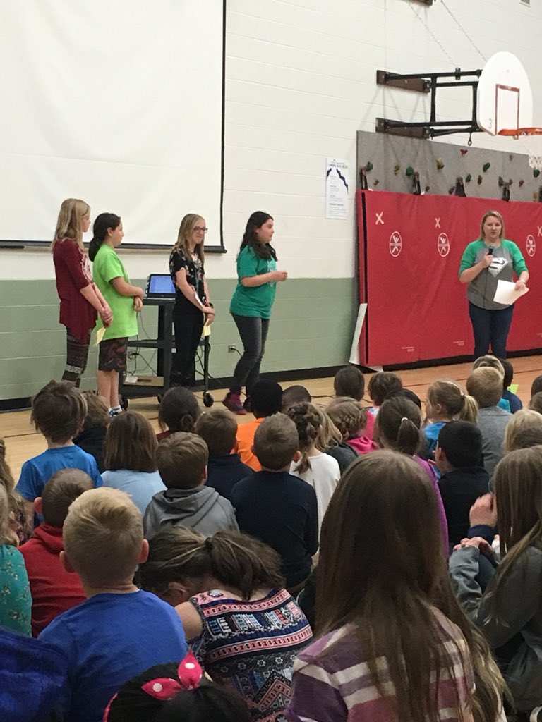 CynthiaMannElem's tweet photo. Students initiated a “Kidness Club” at CM and are sharing their ideas schoolwide. #BSDPride #buddybench #17daysofkindness #kindquotes  We have amazing students!! https://t.co/47BV4vuhTj