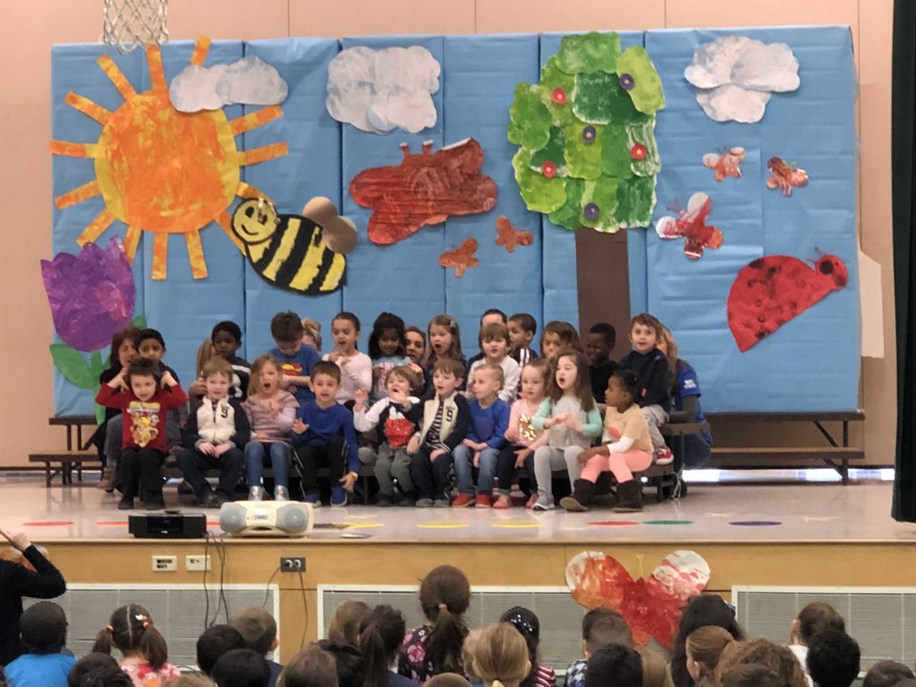 WPS_Shamrock's tweet photo. Amazing dress rehearsal for our preschoolers for their big spring show next Tuesday! https://t.co/sJUHINlj1x