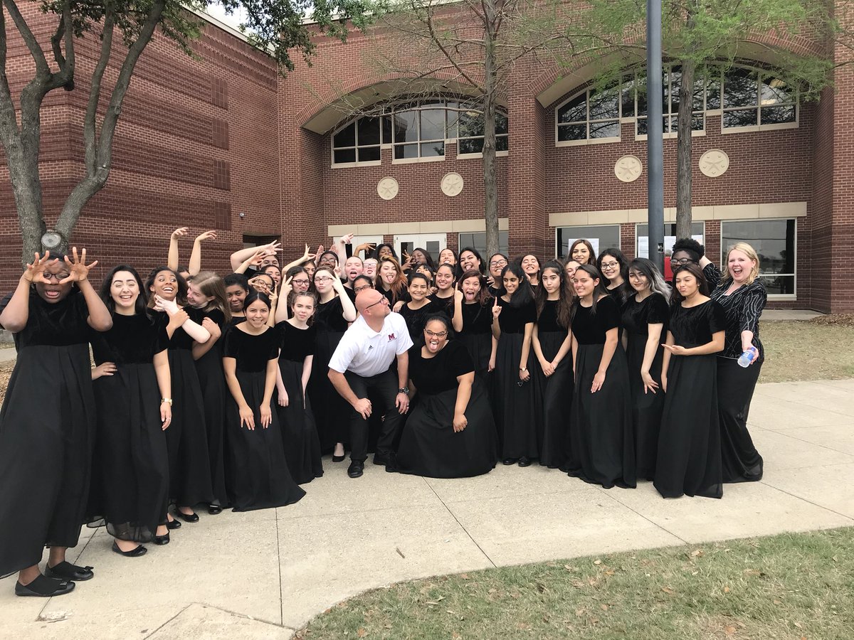 MesquiteHS's tweet photo. Straight 1’s on stage and sight-reading.  Congrats-Boys Tenor/Bass straight 1’s.  #excellenceexpected @SkeeterRecruits @AreMaroon https://t.co/bYFsVFbiZ8