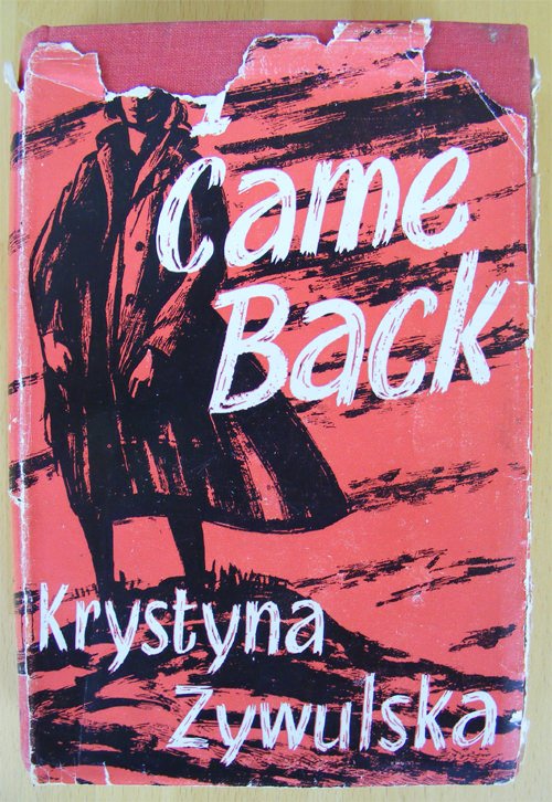 RoninPoland's tweet photo. #KittyHartMoxon is Britain's best known and loved Holocaust survivor &amp; author #ReturnToAuschwitz
However, there is compelling evidence Kitty actually fabricated her wartime experiences at #Auschwitz &amp; plagiarized #KrystynaŻywulska's 1951 book "#ICameBack".
https://t.co/YL53TraGeW https://t.co/4HtqN8YuZY