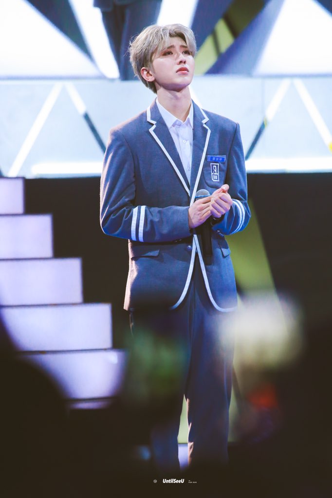 UntilSeeU_0802's tweet photo. #偶像练习生 #蔡徐坤 #caixukun #idolproducer #채서곤 https://t.co/cvJqCD6wRg