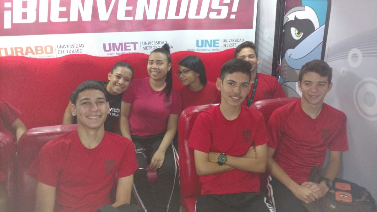 EscLCR's tweet photo. Orientación a nuestros alumnos de 11mo grado de parte de la UNE https://t.co/xgisCJ7UcW