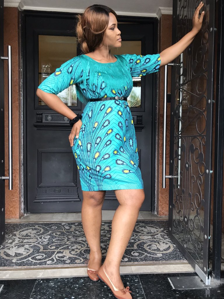 funmed2k4's tweet photo. Our latest fashion statement on the stable of Mo’Bellezas Pro ... Style: “Lamoda” 😊 .. Model: Our CEO Herself rocking so perfect.. contact us on 08029183944 if you wish to have our Lamoda Style in your closet 💋👍 #fairybomb #fashion #statementfairy #ankaradesign #styleperfect https://t.co/alcrCKBSoZ