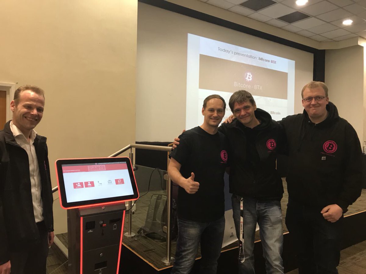 Bitcore_BTX's tweet image. $Btx again from @CoinFestUK #CoinFestUK2018 it seems, the sun is shining inside the house 😁 #btx #bitcore #altcoins