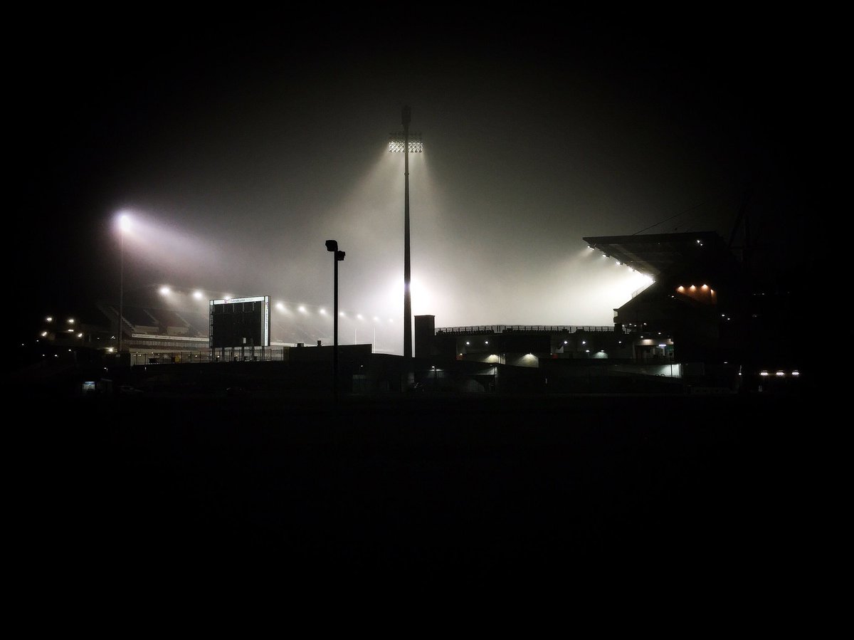 Simone De Peak tweet media