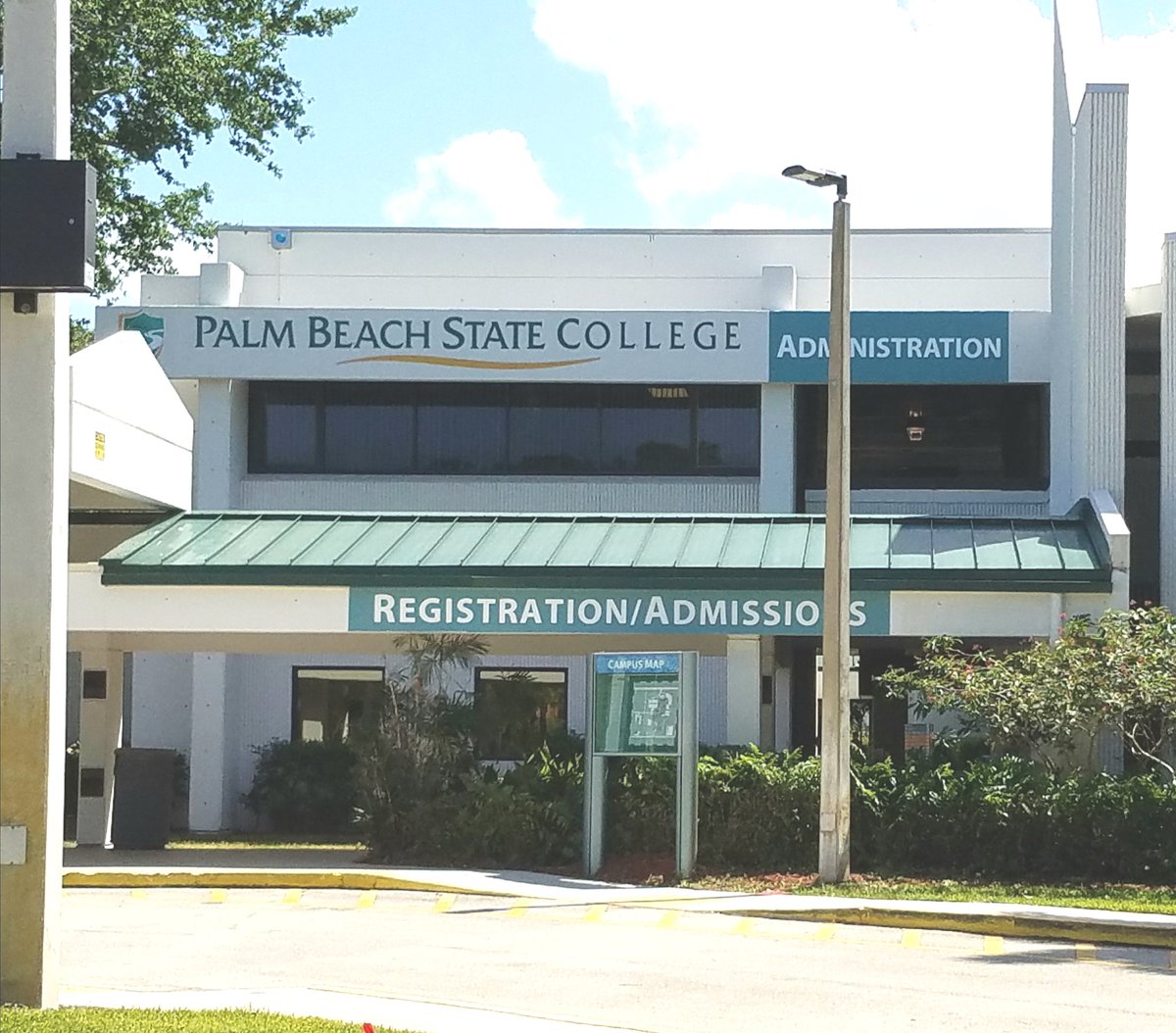 JodyNolf's tweet photo. Great @Jupmiddle #TeenBuilding meeting @PBStateCollege today! Love community partnerships with shared vision and goals, which can only lead to the #startofsomethingBIG for our ELL students! @harveyoaxaca @Elundman https://t.co/PURXFsxR0W