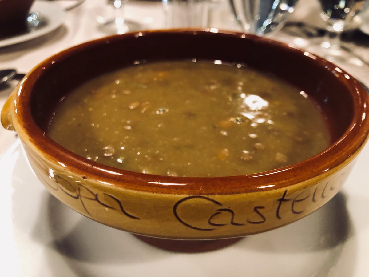 ehs_worldlang's tweet photo. Dinner tonight! #madrid #Spain #yum #travel #chuletadecerdoalariojana https://t.co/8vQs695EGm