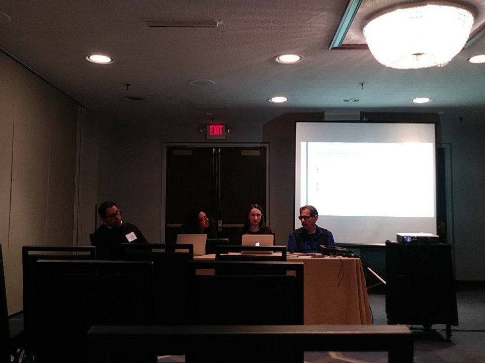 RoxyyAmparo's tweet photo. Attending a panel on gender identity.
-Muxe: the third gender in Zapotec community in Oaxaca.
#NACCS2018 #NACCS https://t.co/8K7jbnHybS