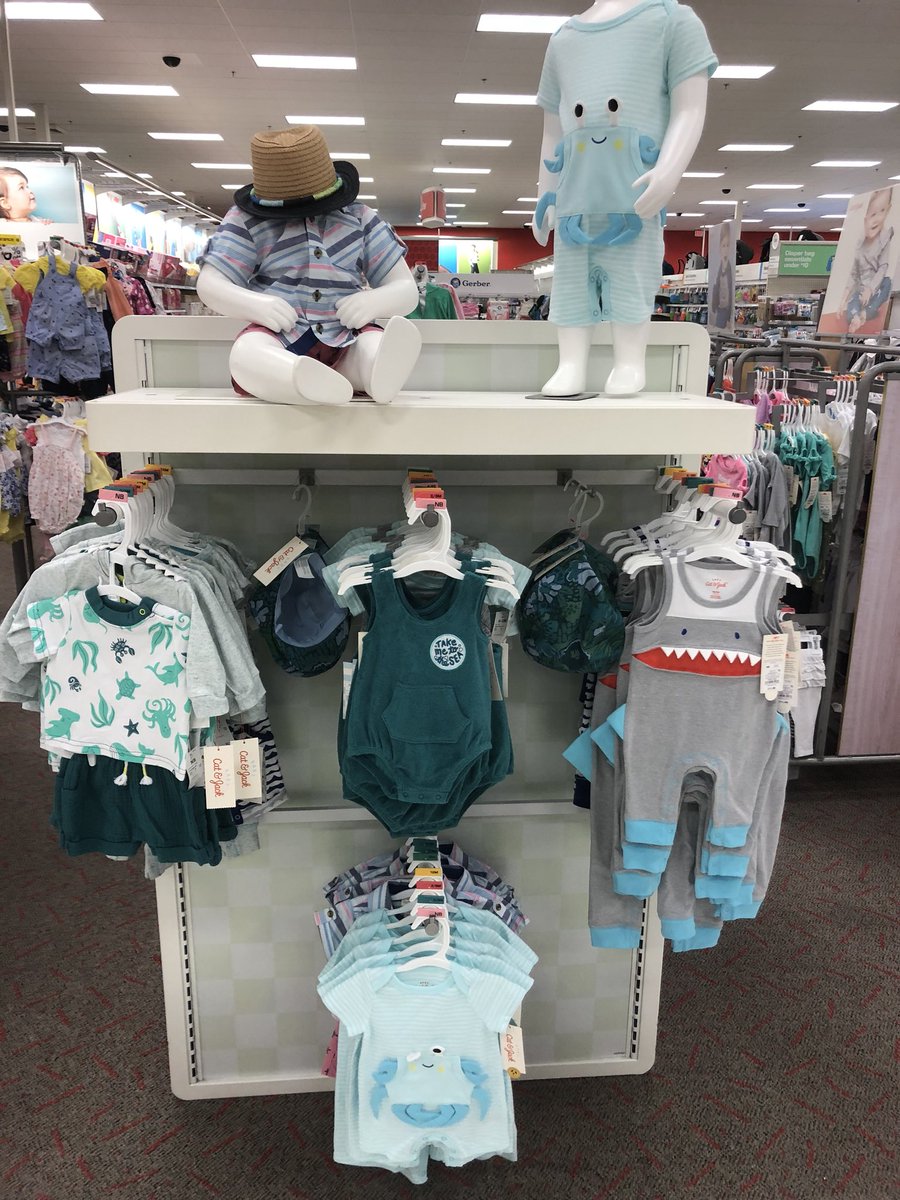 TayMacSnackWrap's tweet photo. Loving the new sea themed VMGs! The color story is so cute!#LiveLikeAMermaid #UnderTheSea #VMGforAV @estewdix @kenyad65 @jamaal_edwards https://t.co/YHXAbV7hTN